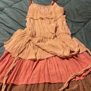 Sleeveless layered Tunic size XL